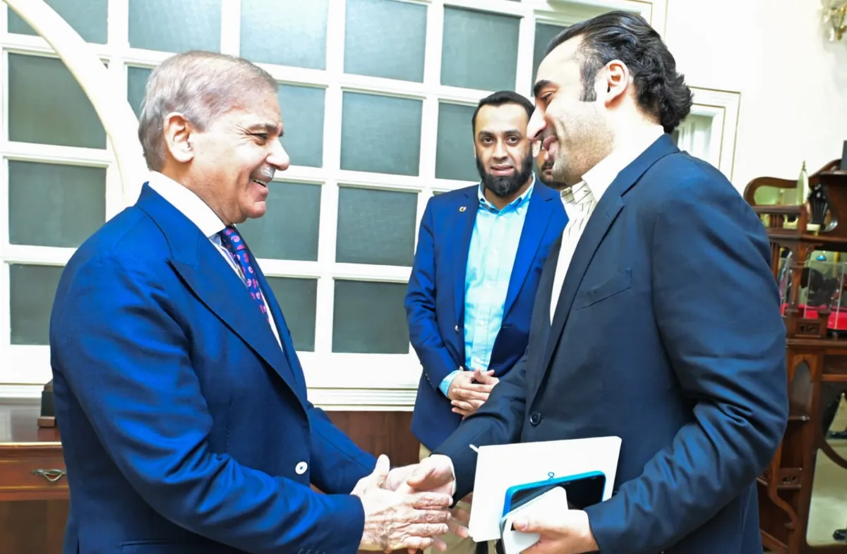 آئینی ترمیم پر دیگر جماعتوں سے مشاورت میں بلاول بھٹو بھی شریک ہوں: وزیراعظم