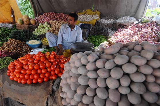 اسسٹنٹ ڈائریکٹر زراعت پسرور کا سبزی منڈی کا دورہ، بولی اور قیمتوں کا جائزہ