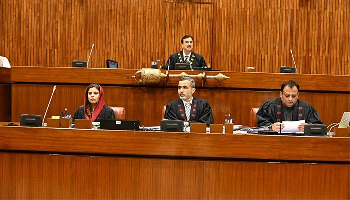 سینیٹر کامران مرتضیٰ کی مبینہ پولیس مقابلوں کےحالیہ واقعات سے متعلق تحریک سینیٹ میں جمع