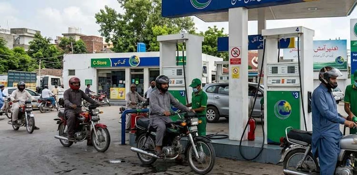 پیٹرولیم مصنوعات کی قیمتوں کا روزانہ تعین پیٹرول پمپ مالکان کے لیے عذاب بن گیا