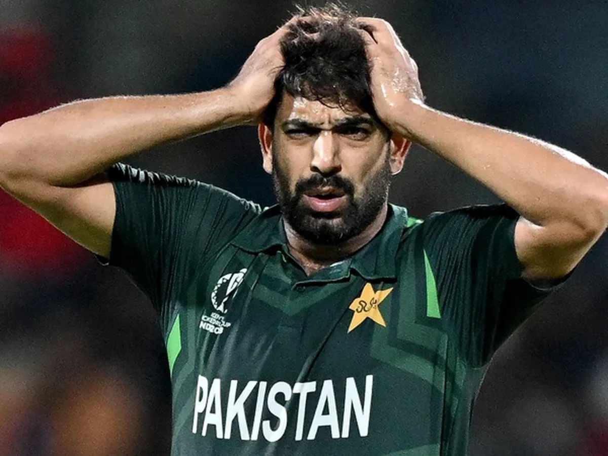 چھکے صرف مجھے نہیں پڑتے دنیا میں ہر بولر کو مار پڑتی ہے، حارث رؤف