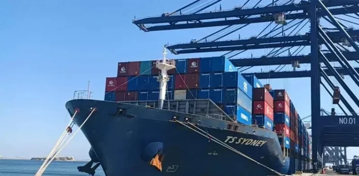 The effects of expensive oil in the global market began to emerge, Pakistan's import bill began to increase