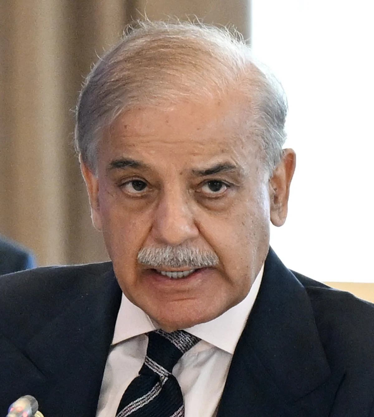 Big decision for expansion of Lahore and Karachi airports, master plans approved